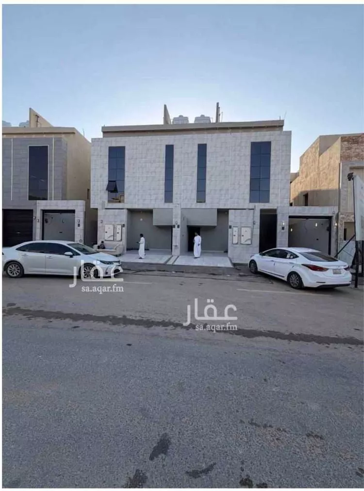 فيلا للبيع في شارع الصفار الذهبي, حي عكاظ, مدينة الرياض, منطقة الرياض