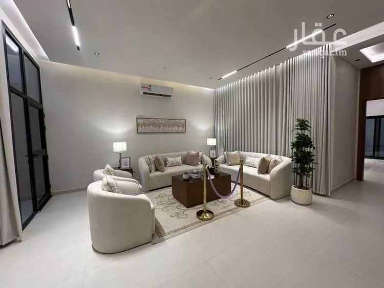 Floor for Sale in Riyadh Okaz 8