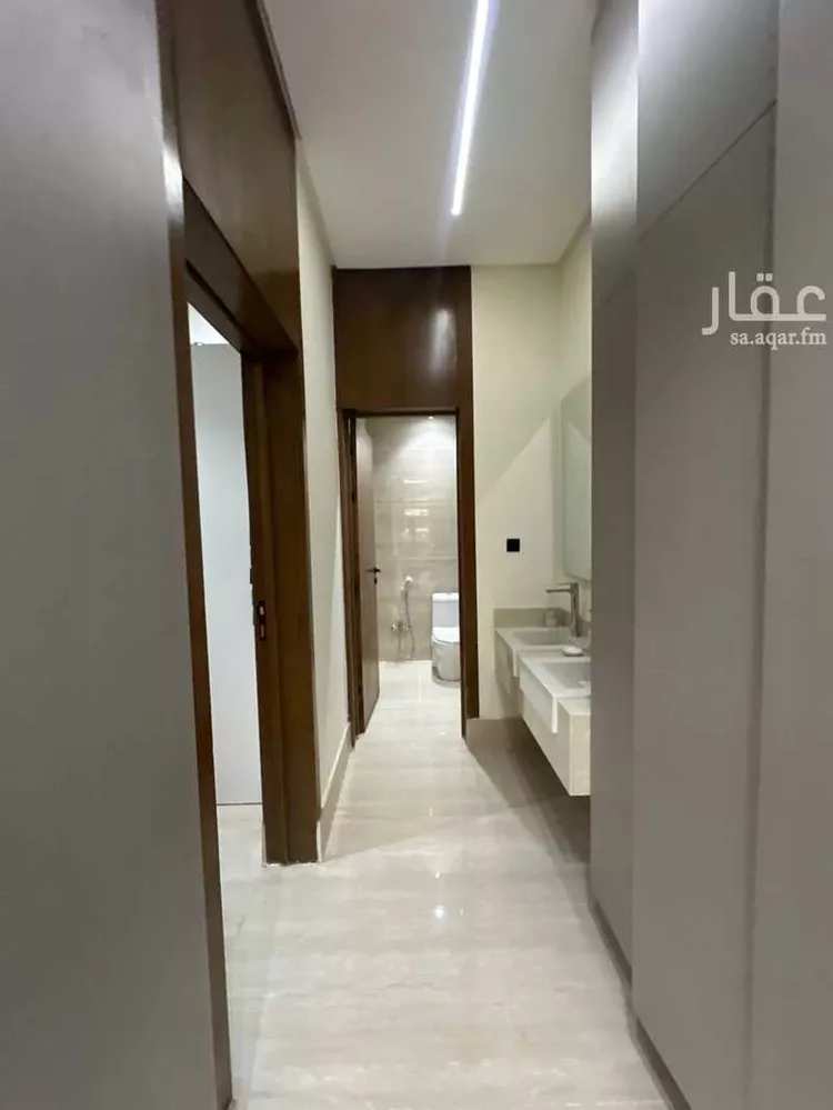 فيلا للبيع في شارع الصفار الذهبي, حي عكاظ, مدينة الرياض, منطقة الرياض 12