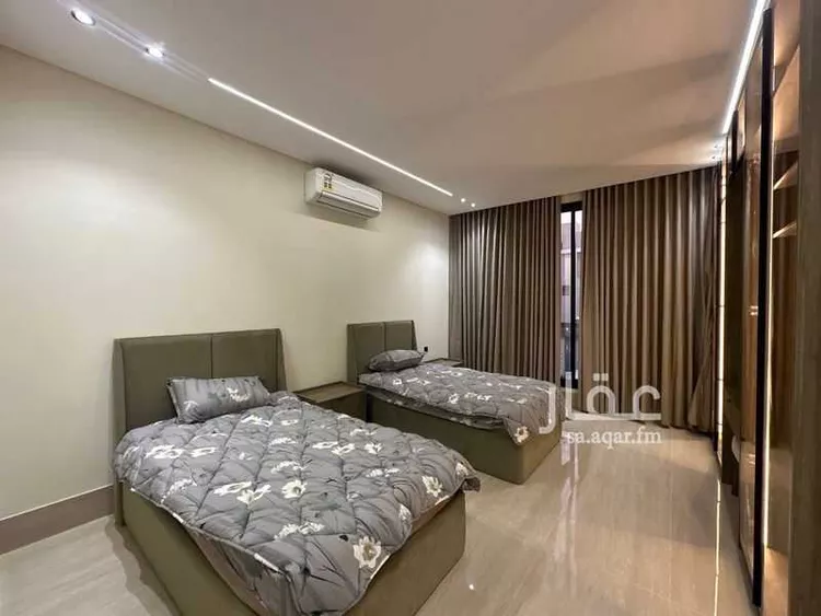 فيلا للبيع في شارع الصفار الذهبي, حي عكاظ, مدينة الرياض, منطقة الرياض 18
