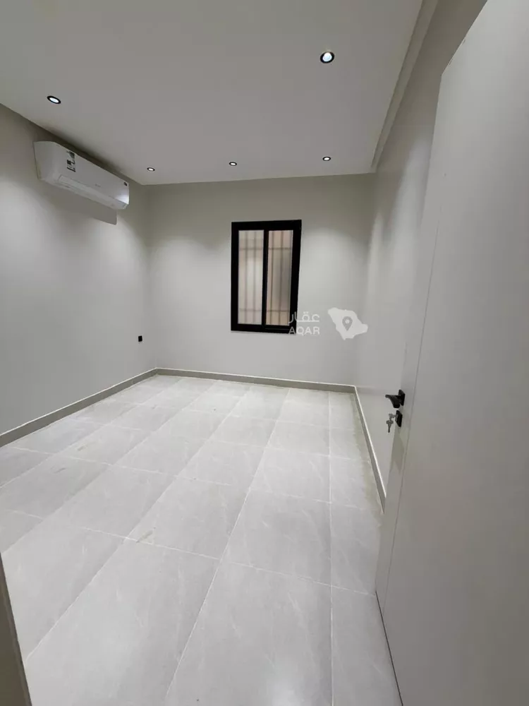 Floor for Sale in Riyadh Badr صورة 2