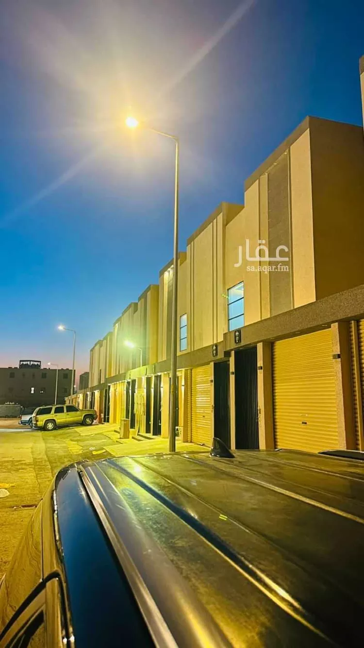 دور للبيع في شارع شعيرة, حي عكاظ, مدينة الرياض, منطقة الرياض