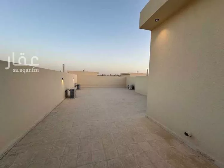 دور للبيع في شارع موسى الرازي, حي عكاظ, مدينة الرياض, منطقة الرياض صورة 2