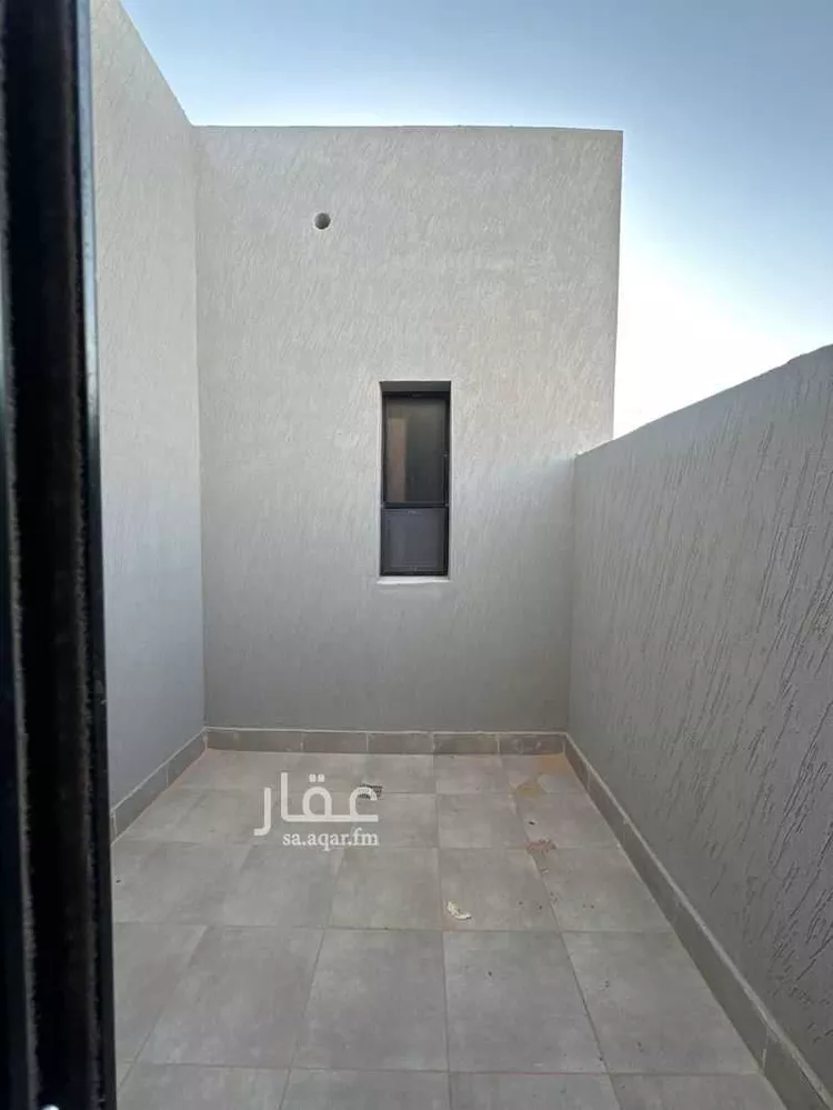 شقة للبيع في شارع الصفار الذهبي, حي عكاظ, مدينة الرياض, منطقة الرياض صورة 2