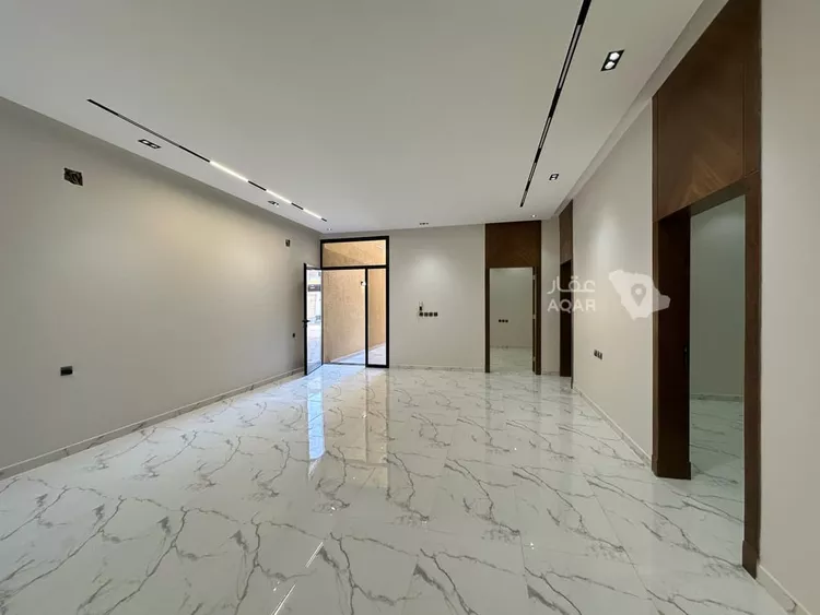 Floor for Sale in Riyadh Tuwaiq 13