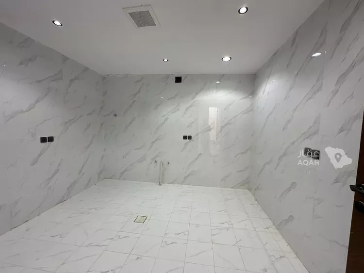 Floor for Sale in Riyadh Tuwaiq 13