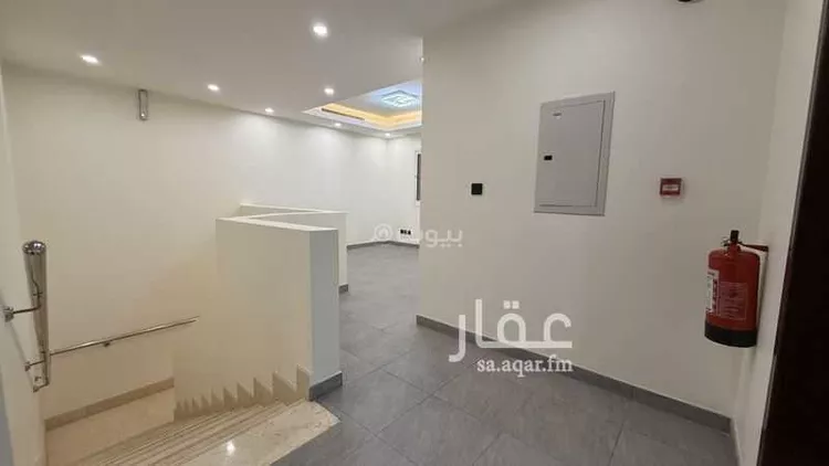 فيلا للبيع في شارع ابن أبي راشد, حي المعذر, مدينة الرياض, منطقة الرياض 8