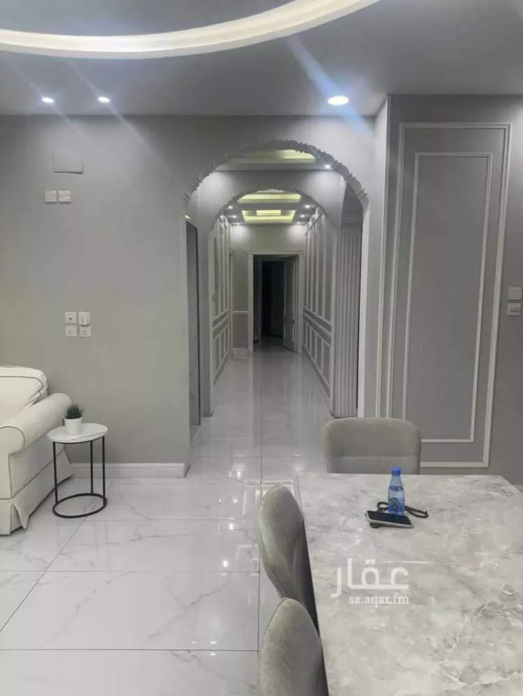 عمارة للبيع في شارع حاجب ابن زرارة, حي القيم الأسفل, مدينة الطائف, منطقة مكة المكرمة صورة 4