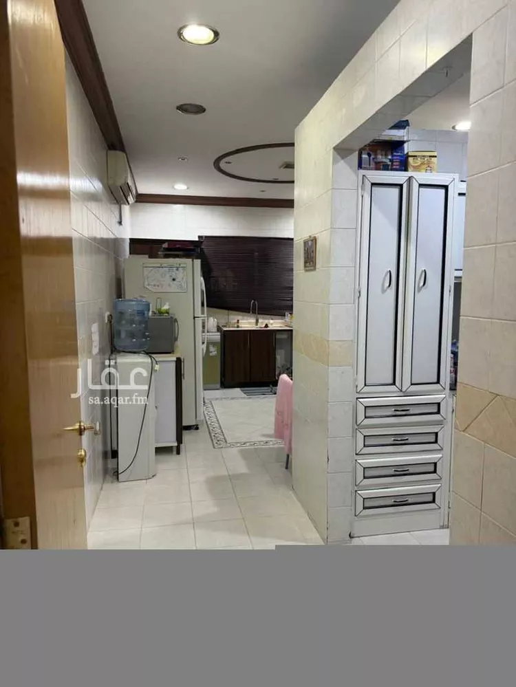 فيلا للبيع في شارع حليمة بنت الحارث, حي التعاون, مدينة الرياض, منطقة الرياض 11