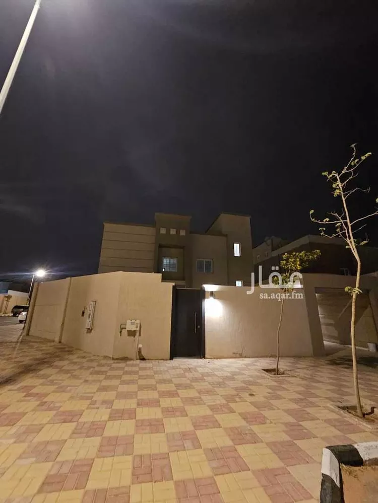 فيلا للإيجار في شارع عبدالرحمن العمادي, حي مطار الملك خالد الدولي, مدينة الرياض, منطقة الرياض 1 صورة