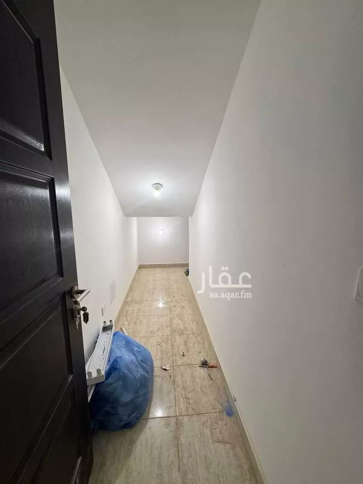 فيلا للإيجار في شارع عبدالرحمن العمادي, حي مطار الملك خالد الدولي, مدينة الرياض, منطقة الرياض 9