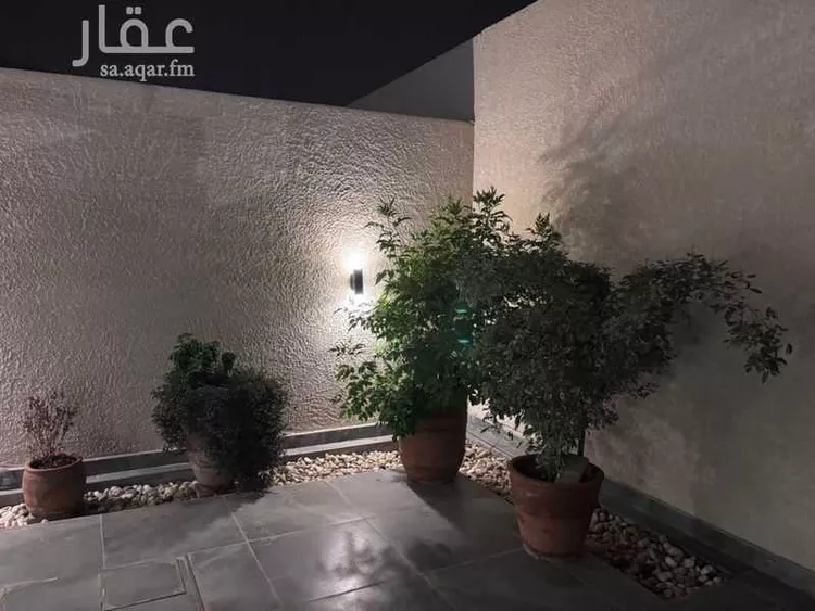 فيلا للإيجار في شارع عمر بن جميع, حي مطار الملك خالد الدولي, مدينة الرياض, منطقة الرياض صورة 5