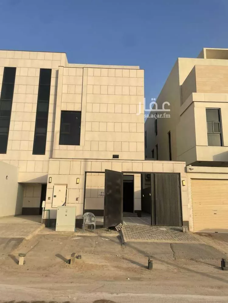 فيلا للبيع في شارع الجنادريه, حي الجنادرية, مدينة الرياض, منطقة الرياض 7