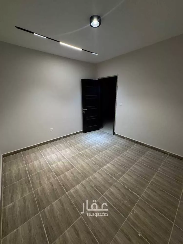 فيلا للإيجار في شارع عبدالرحمن العمادي, حي مطار الملك خالد الدولي, مدينة الرياض, منطقة الرياض 24