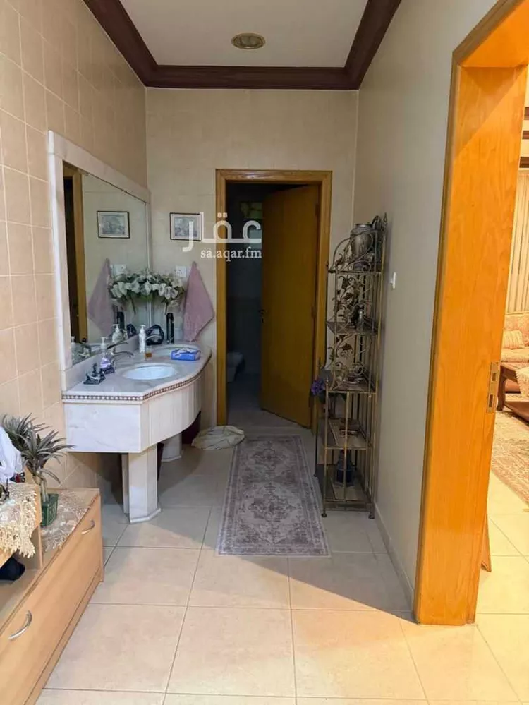 فيلا للبيع في شارع حليمة بنت الحارث, حي التعاون, مدينة الرياض, منطقة الرياض 17