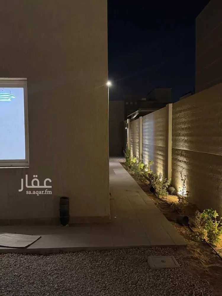 فيلا للإيجار في شارع عبدالرحمن العمادي, حي مطار الملك خالد الدولي, مدينة الرياض, منطقة الرياض 14