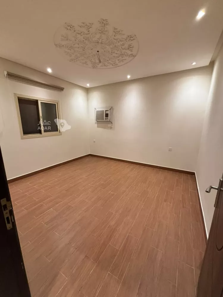Floor for Rent in Riyadh Al Arid 3