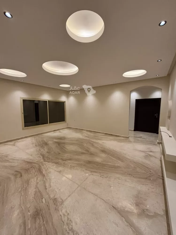 Floor for Rent in Riyadh Al Arid 18