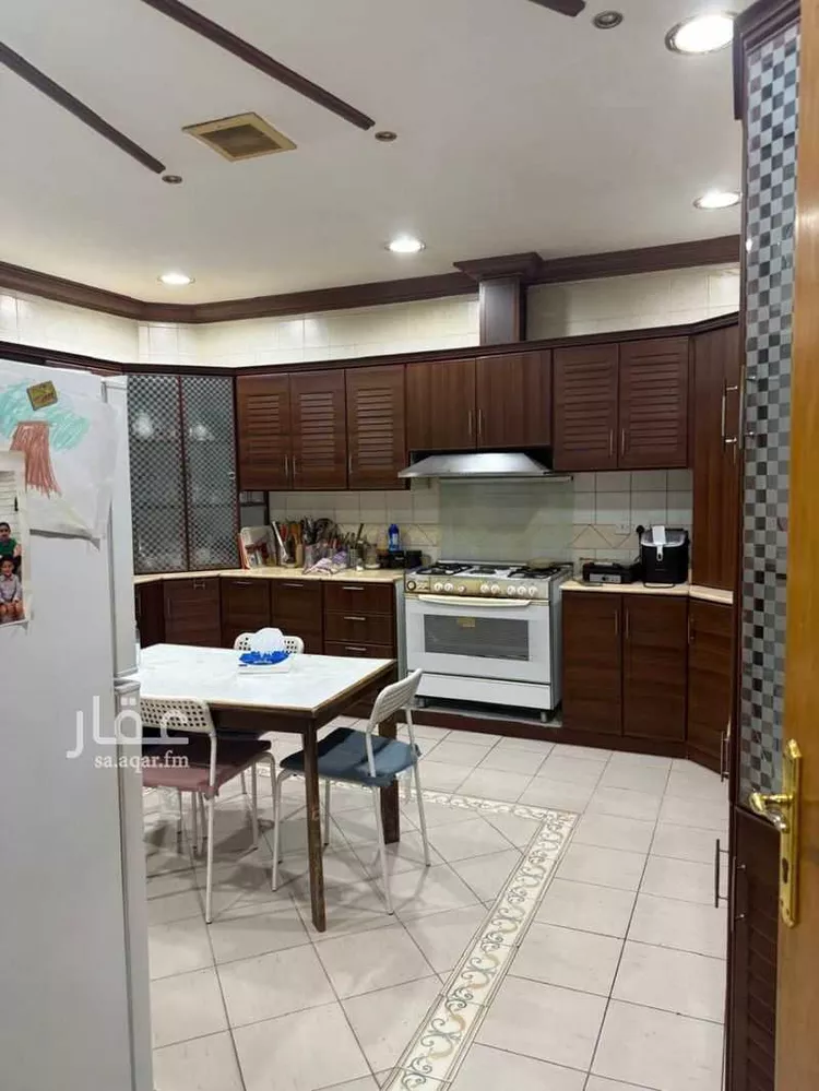فيلا للبيع في شارع حليمة بنت الحارث, حي التعاون, مدينة الرياض, منطقة الرياض صورة 5