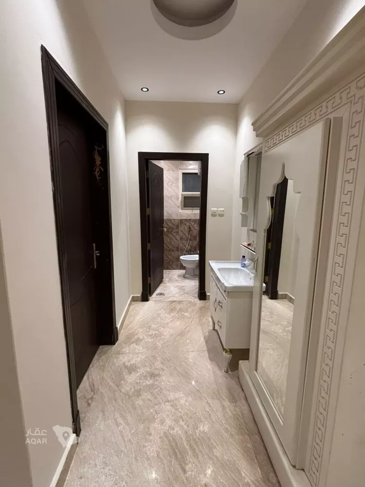 Floor for Rent in Riyadh Al Arid 20