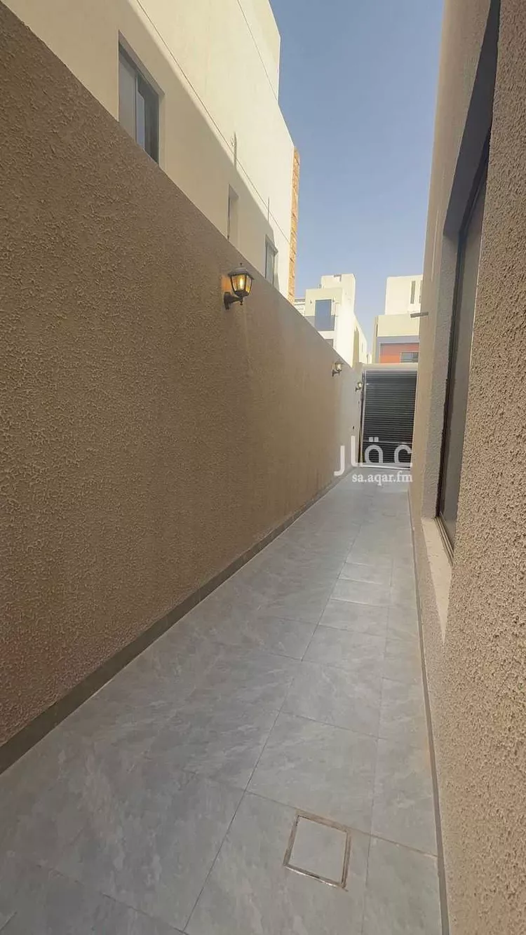 دور للبيع في شارع أحمد بن محمد المرزوقي, حي الجنادرية, مدينة الرياض, منطقة الرياض صورة 3
