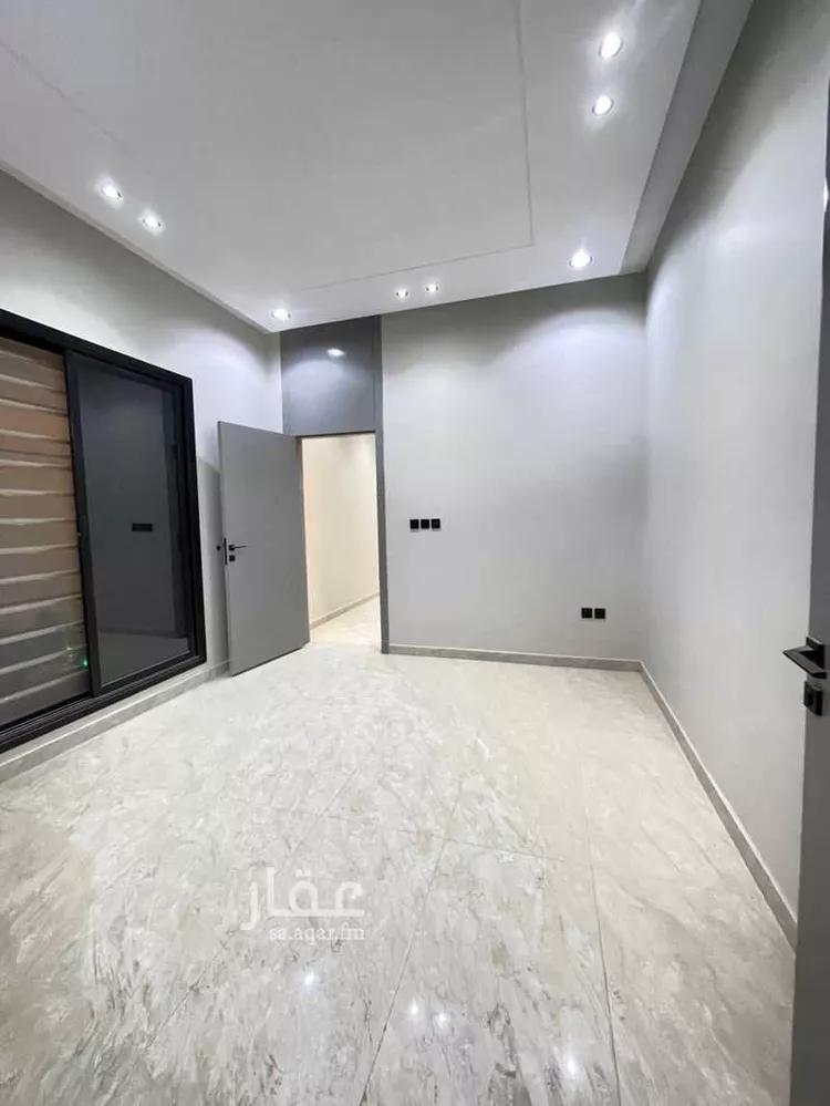 دور للبيع في شارع https://maps.google.com/?q=24.508867,46.643784, حي عكاظ, مدينة الرياض, منطقة الرياض 17