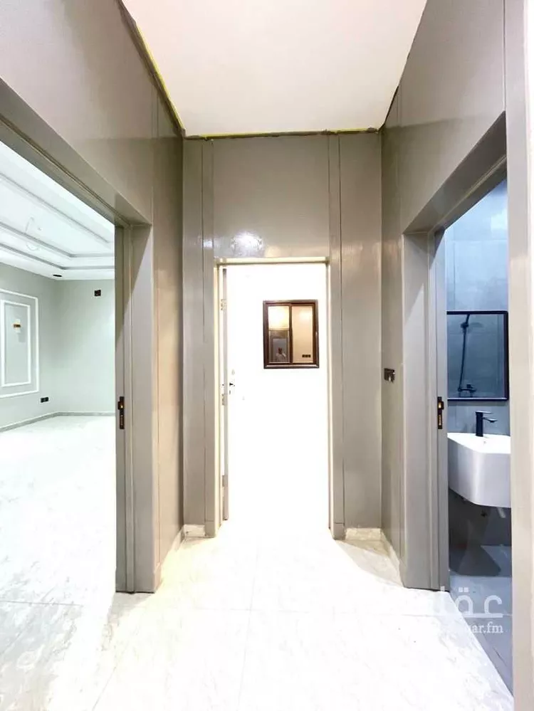 دور للبيع في شارع https://maps.google.com/?q=24.508867,46.643784, حي عكاظ, مدينة الرياض, منطقة الرياض 23