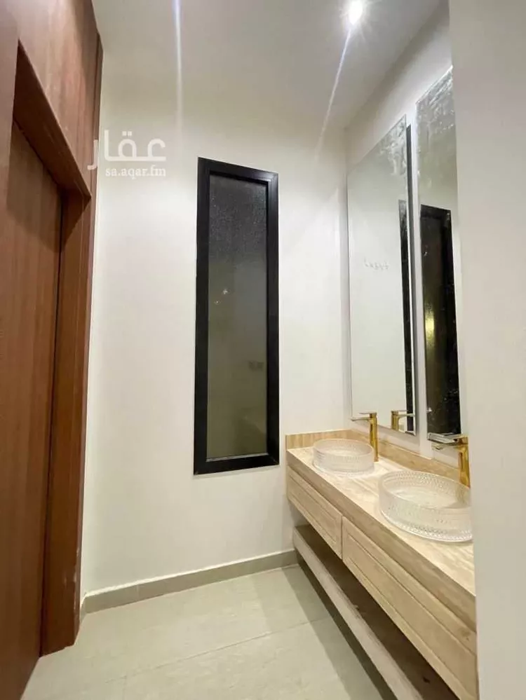 فيلا للبيع في شارع الضياء, حي الجنادرية, مدينة الرياض, منطقة الرياض 8