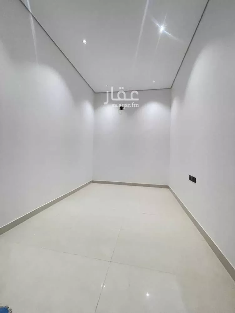 فيلا للبيع في شارع الضياء, حي الجنادرية, مدينة الرياض, منطقة الرياض 12