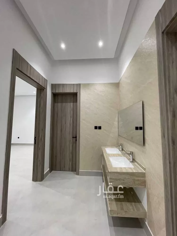 Floor for Sale in Riyadh Dahiat Namar 16