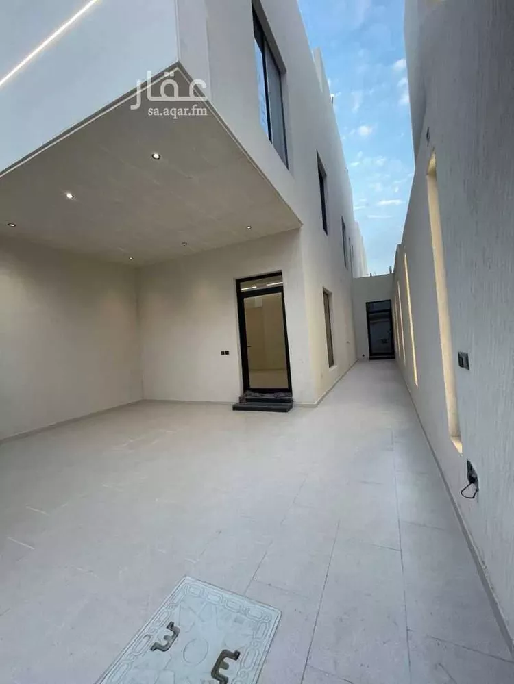 فيلا للبيع في شارع عيسى ابن سلمان خليفه, حي المعيزيلة, مدينة الرياض, منطقة الرياض 6
