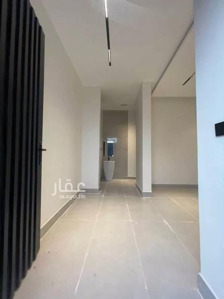 فيلا للبيع في شارع مخطط بوابة الشرق, حي الجنادرية, مدينة الرياض, منطقة الرياض 10