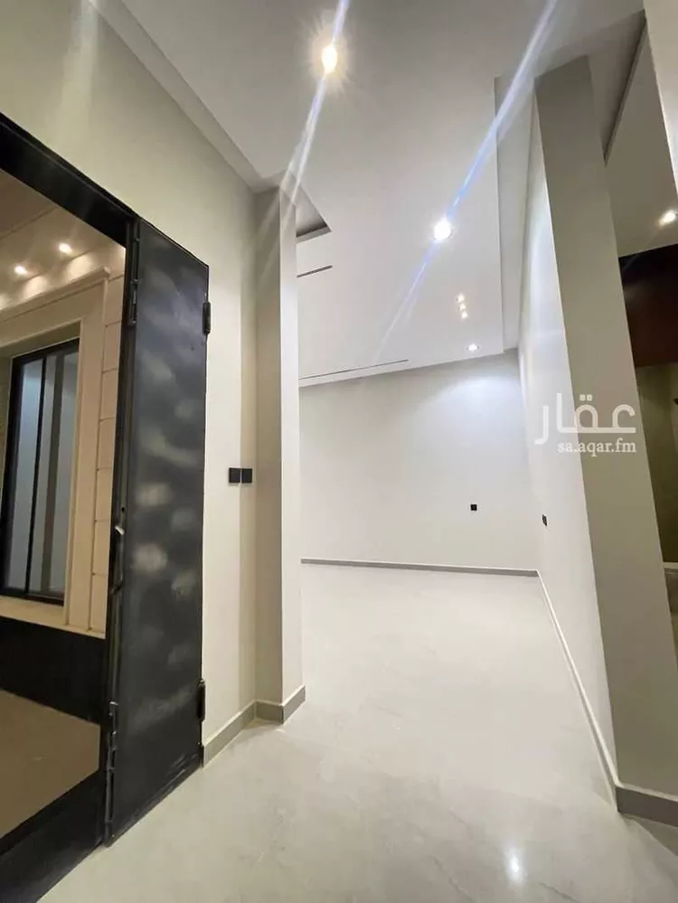 Villa for Sale in Riyadh Al Janadriyah 12