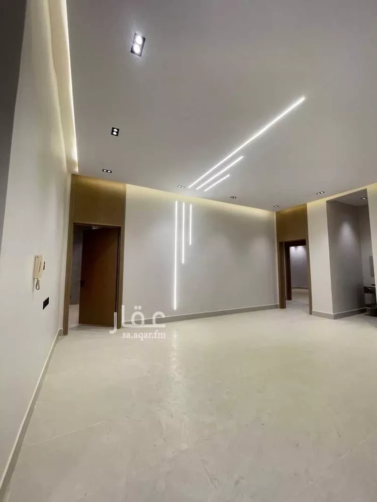 Floor for Sale in Riyadh Al Janadriyah 16