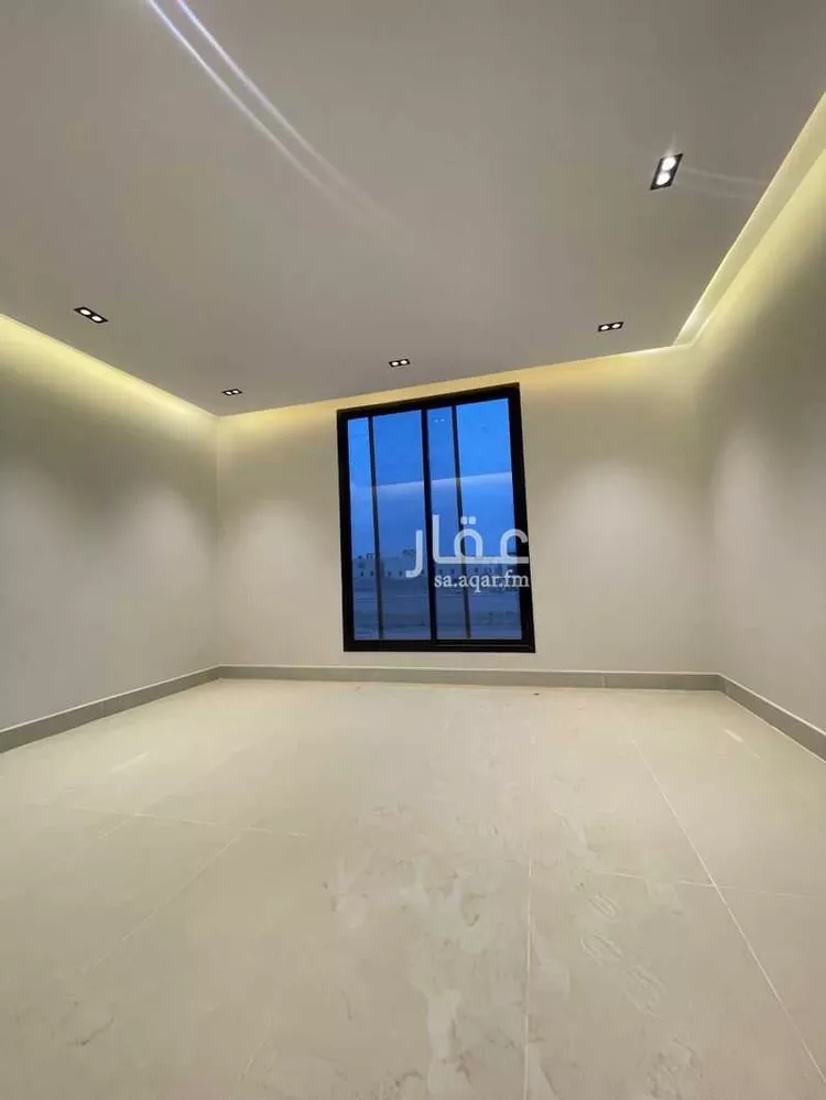 Floor for Sale in Riyadh Al Janadriyah 9