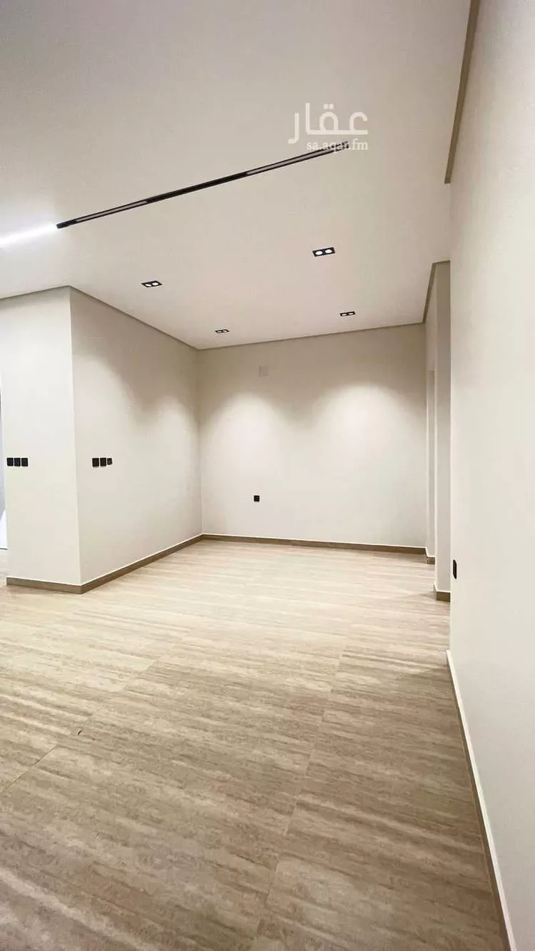 Floor for Sale in Riyadh Sultanah 16