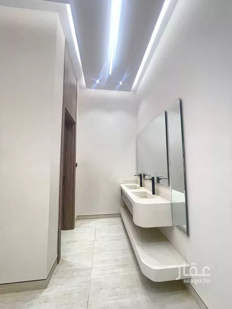 Villa for Sale in Riyadh An Nadhim 17