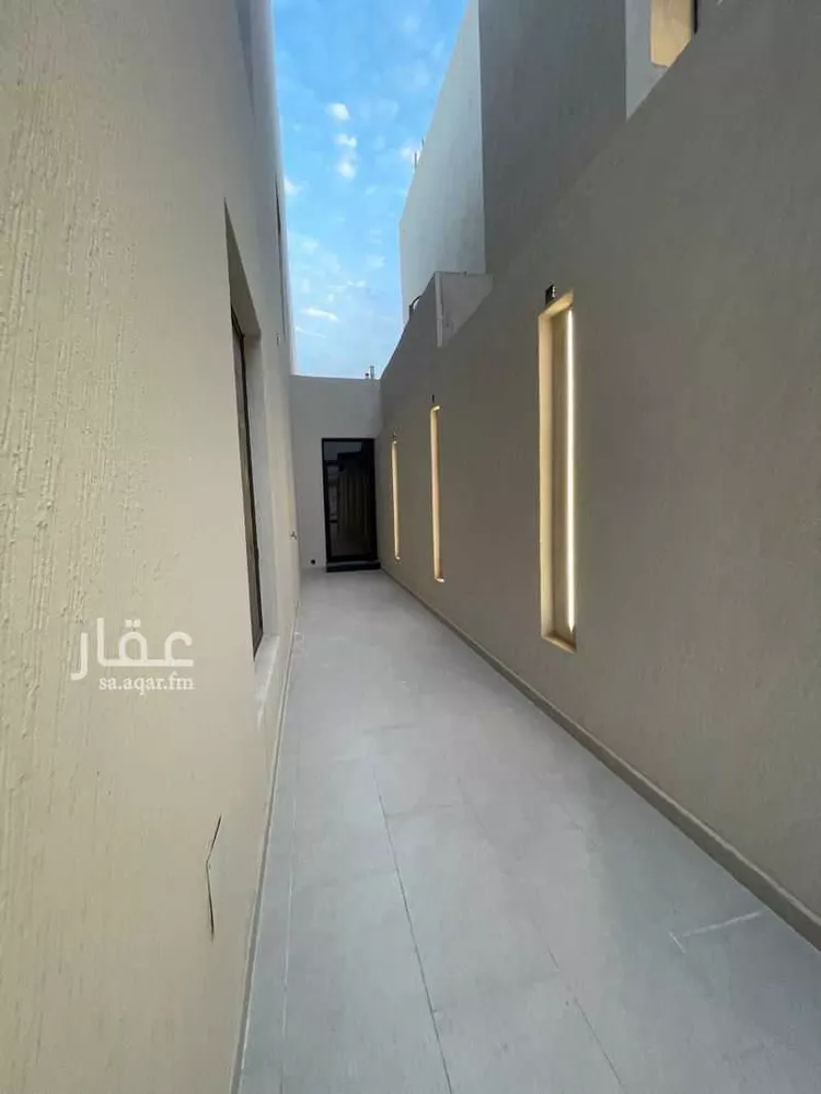 فيلا للبيع في شارع عيسى ابن سلمان خليفه, حي المعيزيلة, مدينة الرياض, منطقة الرياض صورة 3