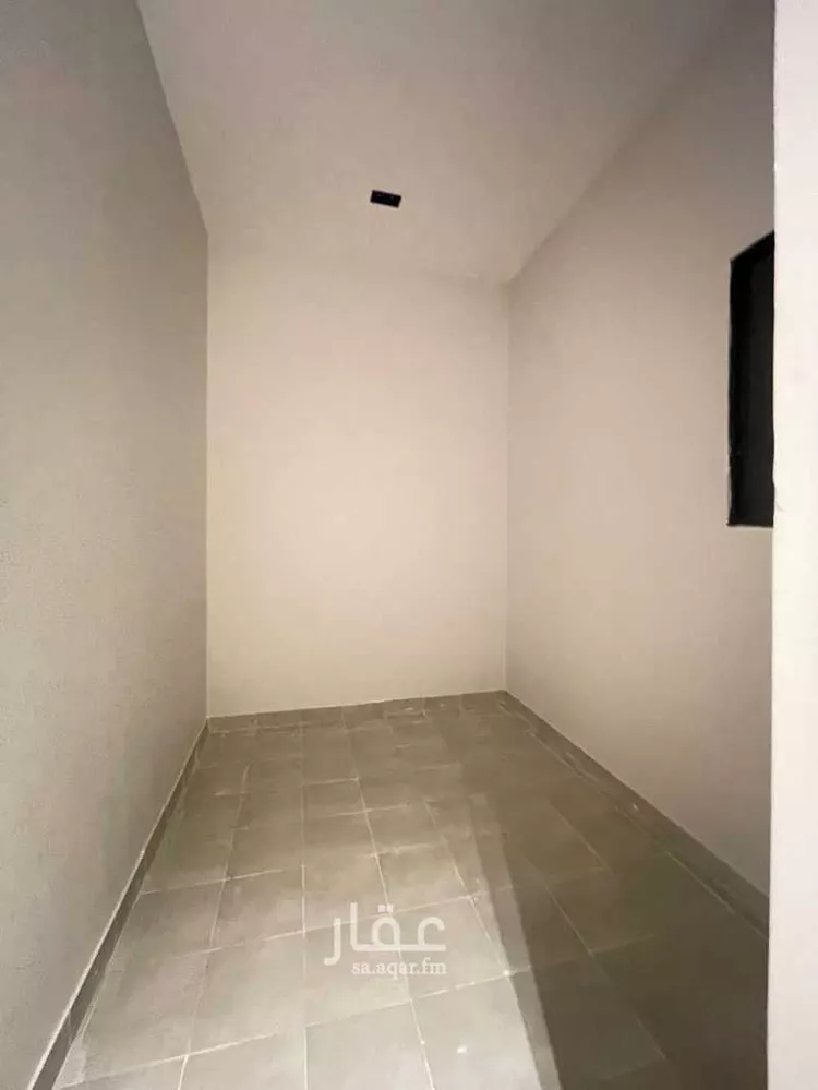 Floor for Sale in Riyadh Al Janadriyah 14
