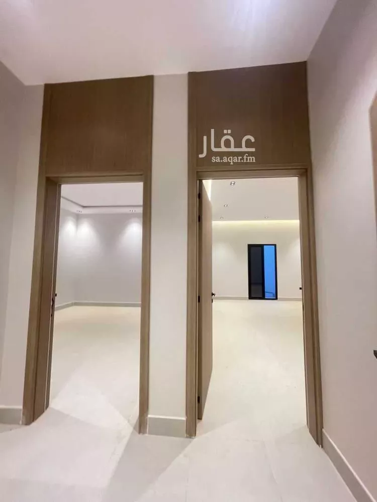 Floor for Sale in Riyadh Al Janadriyah 24