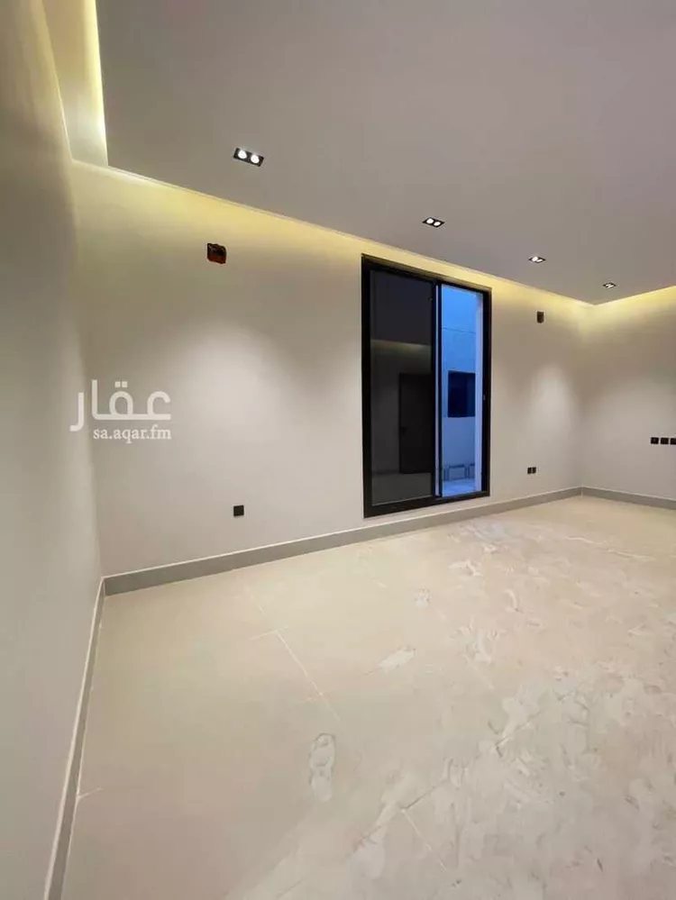 Floor for Sale in Riyadh Al Janadriyah 16