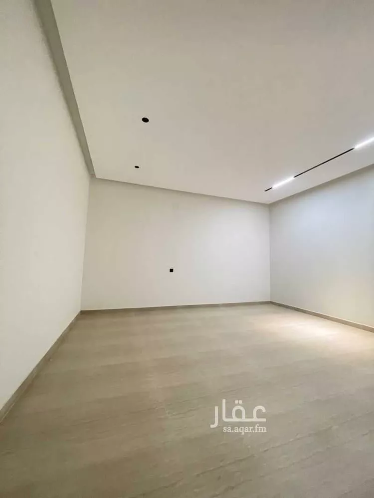 Floor for Sale in Riyadh Ash Sharq 10