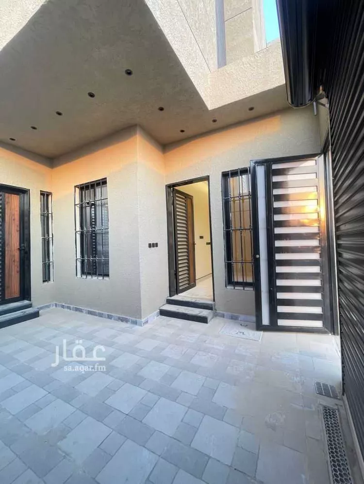 دور للبيع في شارع الميناء, حي النظيم, مدينة الرياض, منطقة الرياض صورة 3