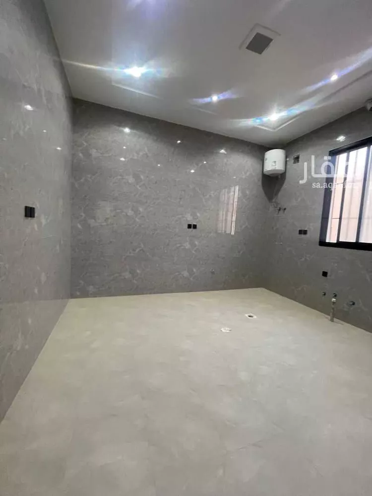 دور للبيع في شارع حي غصون, حي الجنادرية, مدينة الرياض, منطقة الرياض 8
