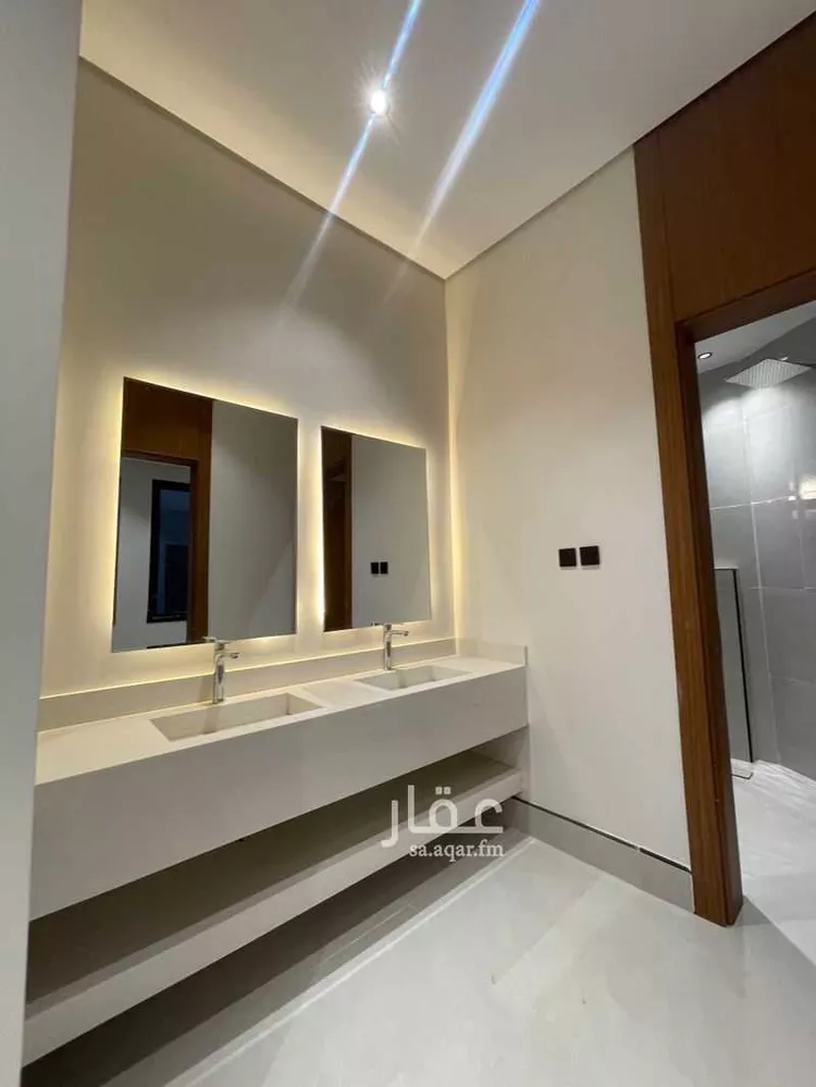 فيلا للبيع في شارع الحسن القرشي, حي البيان, مدينة الرياض, منطقة الرياض 9