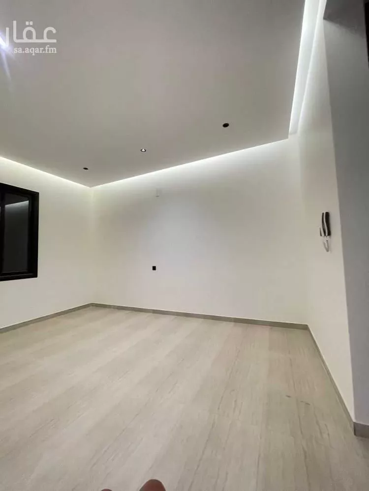 Floor for Sale in Riyadh Ash Sharq 7