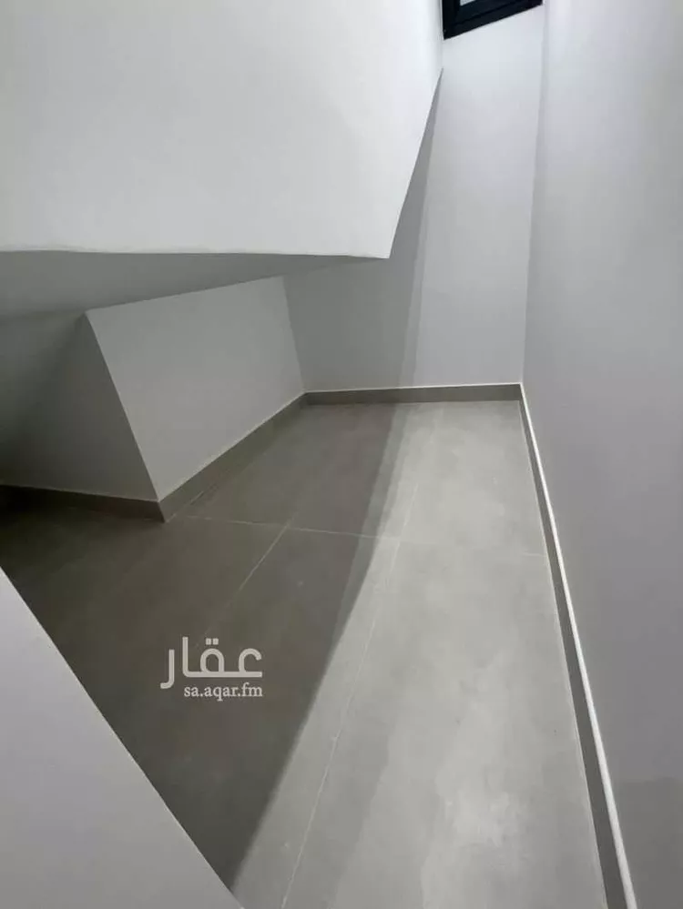 Floor for Sale in Riyadh Dahiat Namar 17