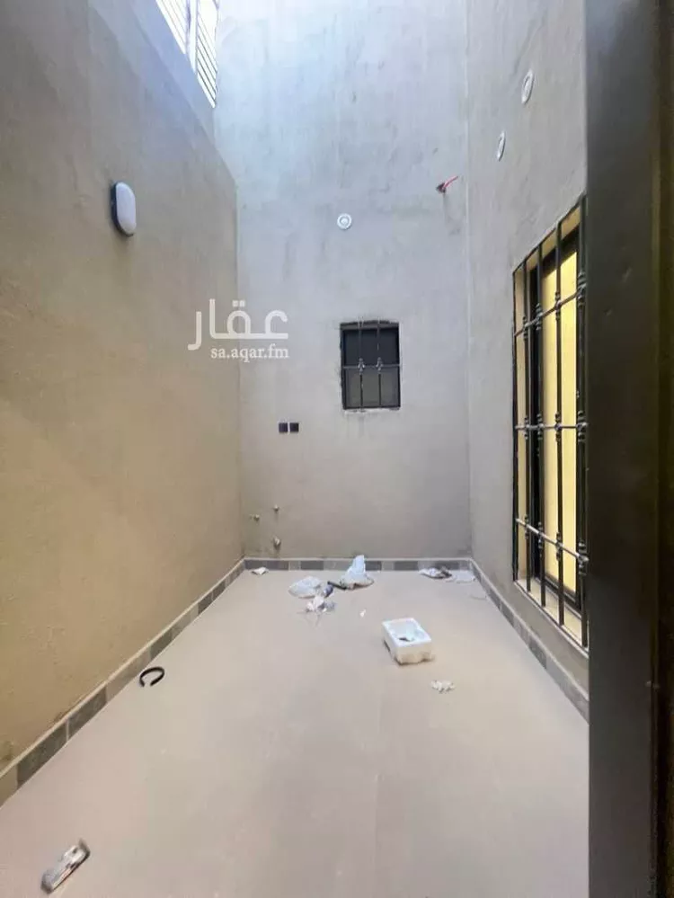 دور للبيع في شارع الميناء, حي النظيم, مدينة الرياض, منطقة الرياض 26