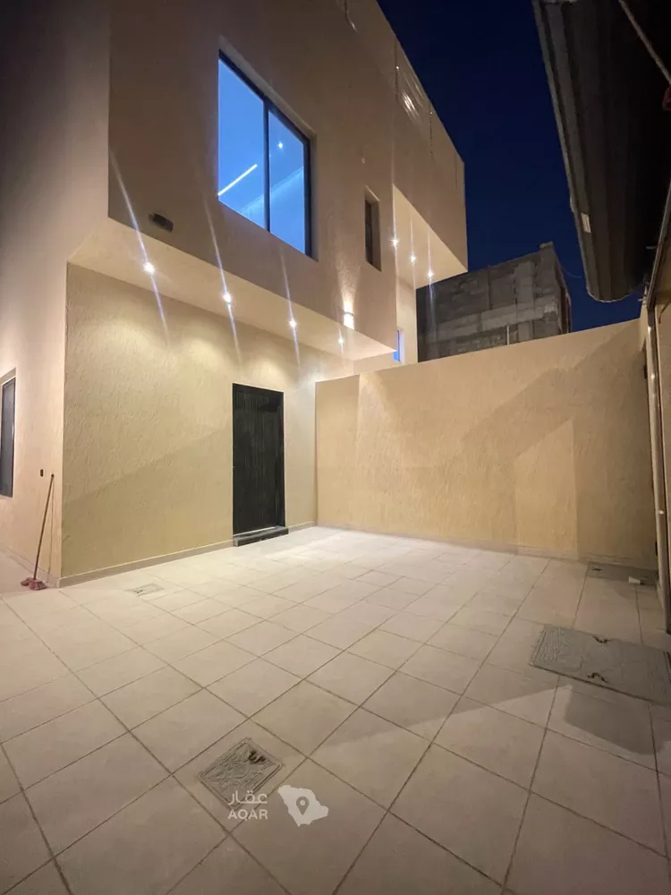 Floor for Sale in Riyadh Dahiat Namar 6