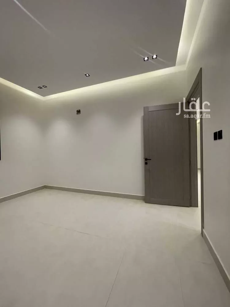 Floor for Sale in Riyadh Al Janadriyah صورة 4
